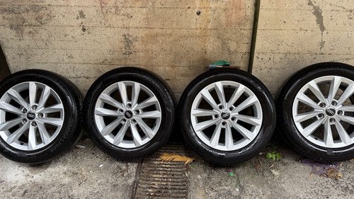 Cerchi con gomme originali - cerchi,